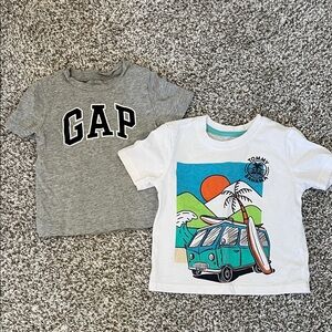 GAP Grey Logo Tee & Tommy Bahama Graphic Tee
